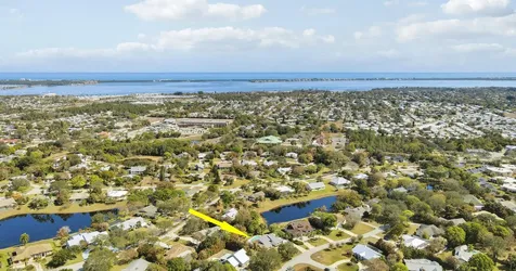899 Ne Juniper Place Jensen Beach FL 34957