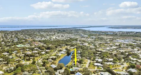 899 Ne Juniper Place Jensen Beach FL 34957