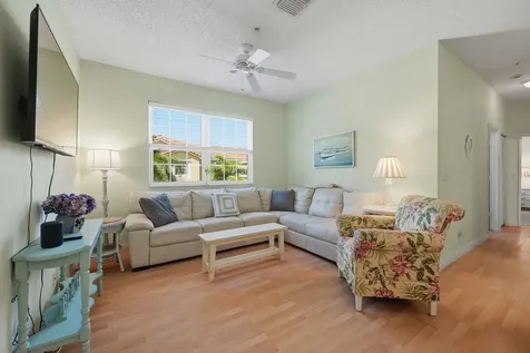 114 Lighthouse Cir, J Tequesta FL 33469