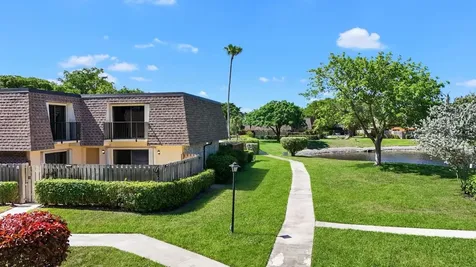 2897 Sw 22nd Circle Delray Beach FL 33445
