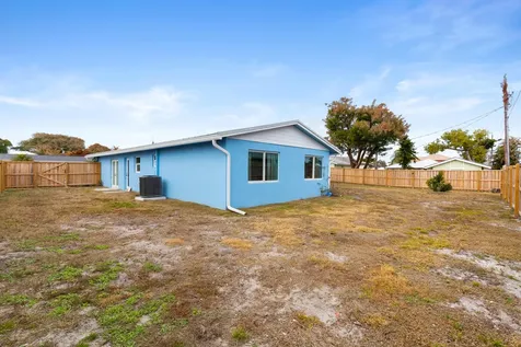 5783 Se Mercedes Avenue Stuart FL 34997