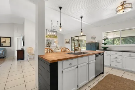 26 Cedar Circle Boynton Beach FL 33436