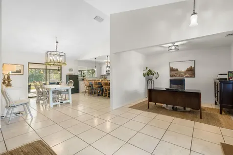 26 Cedar Circle Boynton Beach FL 33436