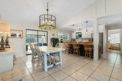 26 Cedar Circle Boynton Beach FL 33436