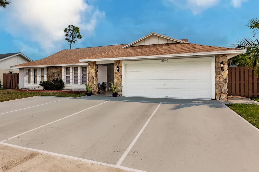 13545 Exotica Lane Wellington FL 33414