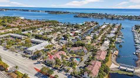4040 Murano Bay Drive Boynton Beach FL 33435