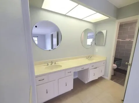 423 Pine Tree Court Atlantis FL 33462