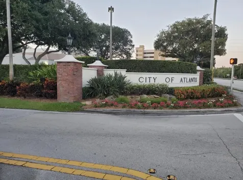 423 Pine Tree Court Atlantis FL 33462