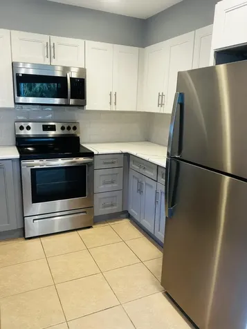 423 Pine Tree Court Atlantis FL 33462