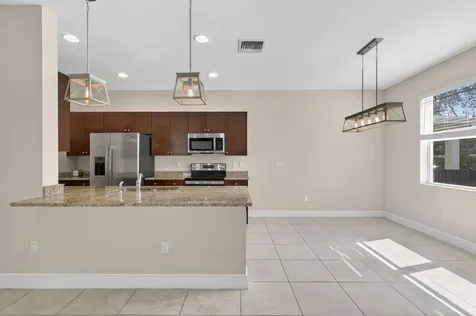1609 Nw Cataluna Circle Circle Port Saint Lucie FL 34986