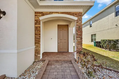 1609 Nw Cataluna Circle Circle Port Saint Lucie FL 34986