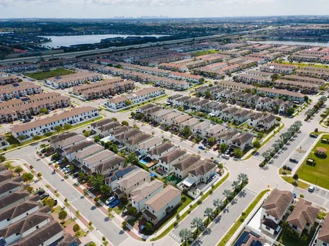 10902 W 33rd Way Hialeah FL 33018
