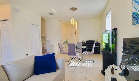 10902 W 33rd Way Hialeah FL 33018