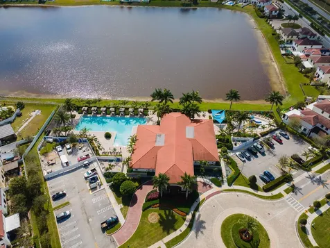 10902 W 33rd Way Hialeah FL 33018