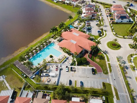 10902 W 33rd Way Hialeah FL 33018