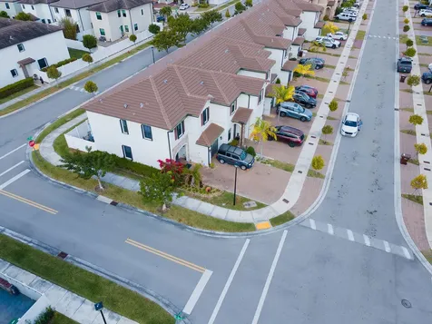 10902 W 33rd Way Hialeah FL 33018