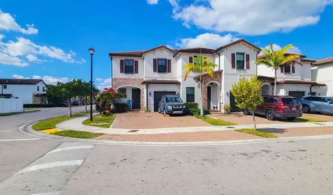 10902 W 33rd Way Hialeah FL 33018