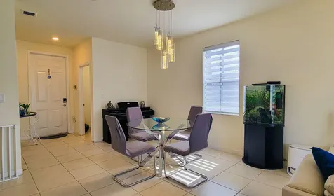 10902 W 33rd Way Hialeah FL 33018