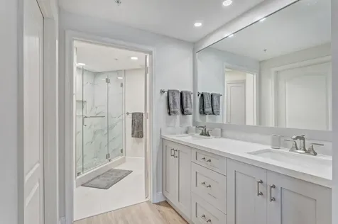 300 Uno Lago Drive Juno Beach FL 33408