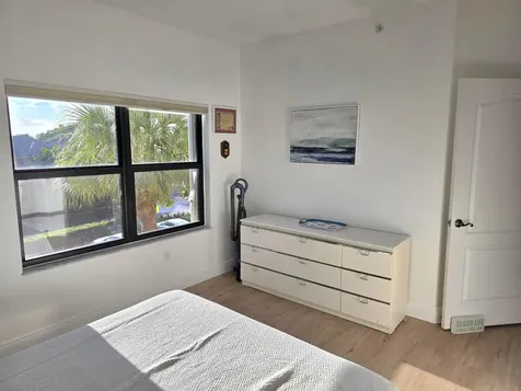 300 Uno Lago Drive Juno Beach FL 33408