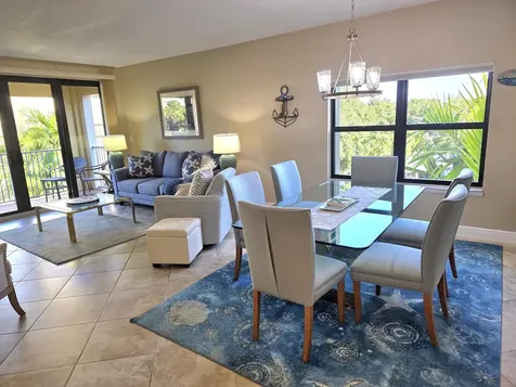 300 Uno Lago Drive Juno Beach FL 33408