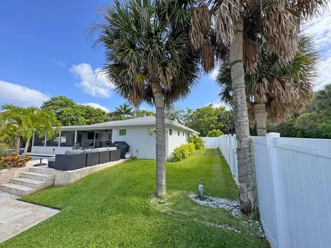 106 Periwinkle Drive Hypoluxo FL 33462