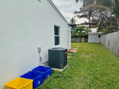 640 Oak Street Boynton Beach FL 33435