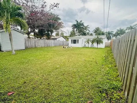 640 Oak Street Boynton Beach FL 33435