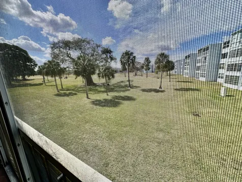 7664 Nw 18th Street Margate FL 33063