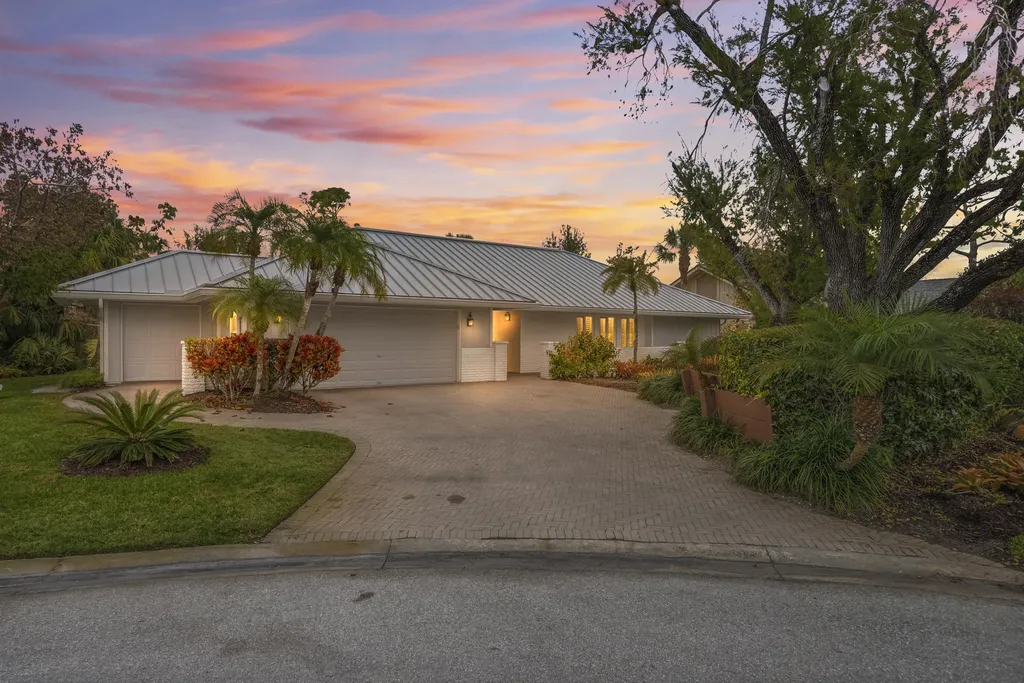 6061 Se Medinah Lane Stuart FL 34997