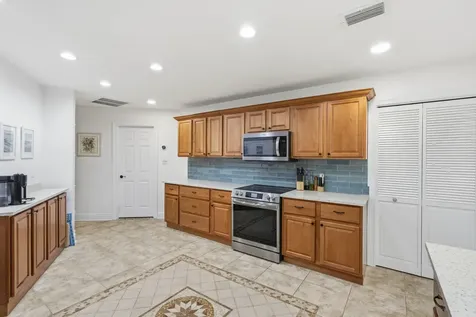 6061 Se Medinah Lane Stuart FL 34997