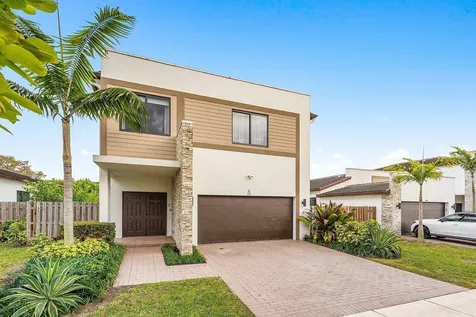 312 NE 210th Way Miami FL 33179