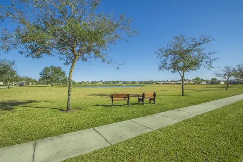 1450 Caddy Court Vero Beach FL 32966