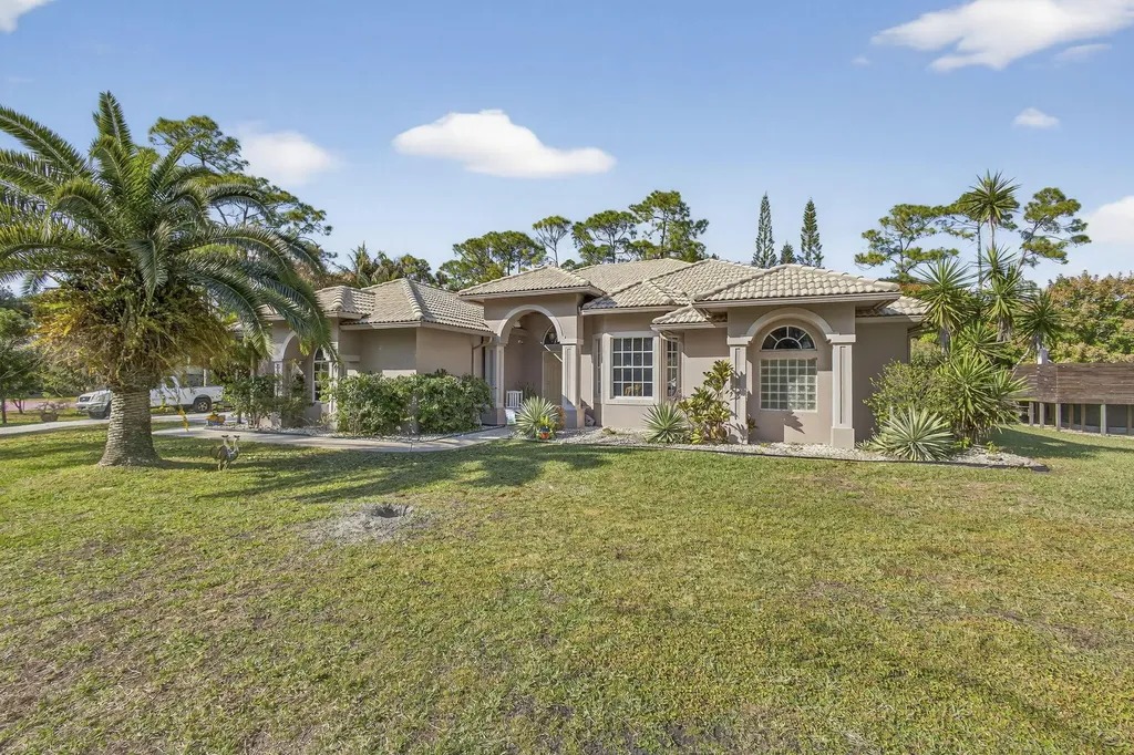 16107 86th Street Loxahatchee FL 33470