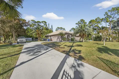 16107 86th Street Loxahatchee FL 33470