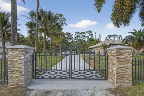16107 86th Street Loxahatchee FL 33470