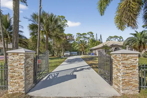 16107 86th Street Loxahatchee FL 33470