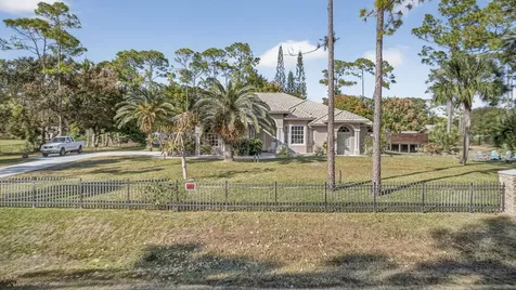 16107 86th Street Loxahatchee FL 33470
