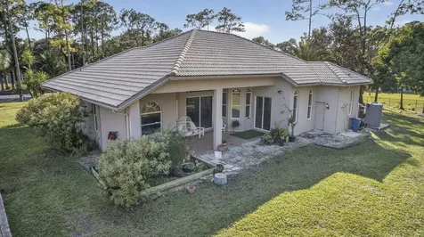 16107 86th Street Loxahatchee FL 33470