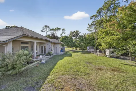 16107 86th Street Loxahatchee FL 33470