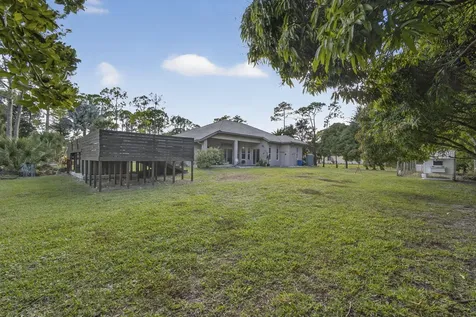 16107 86th Street Loxahatchee FL 33470