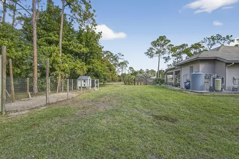 16107 86th Street Loxahatchee FL 33470