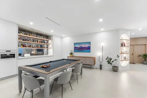 312 Ne 210th Way Miami FL 33179