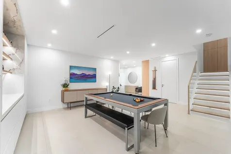 312 Ne 210th Way Miami FL 33179