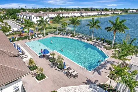 312 Ne 210th Way Miami FL 33179