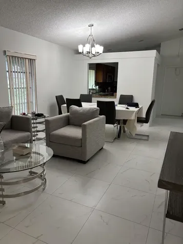 8065 Springtree Road Boca Raton FL 33496