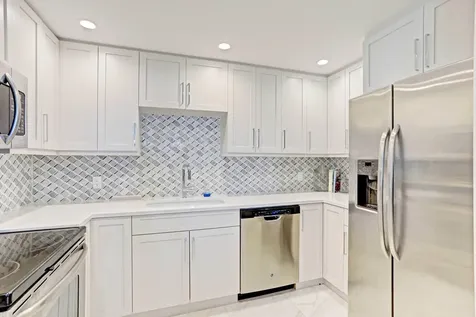 5280 N Ocean Drive Riviera Beach FL 33404