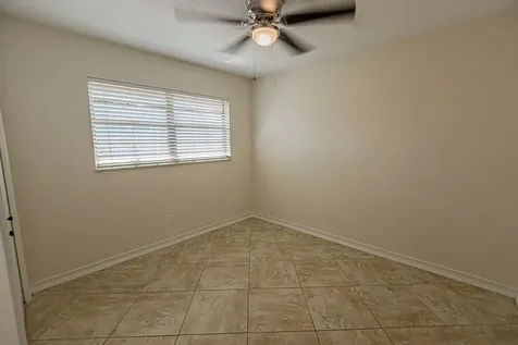 471 Se Lamon Lane Port Saint Lucie FL 34983