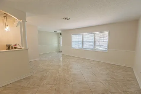 471 Se Lamon Lane Port Saint Lucie FL 34983