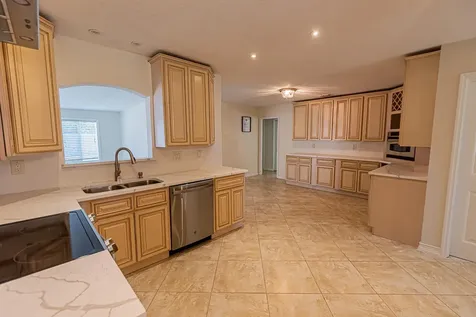 471 Se Lamon Lane Port Saint Lucie FL 34983